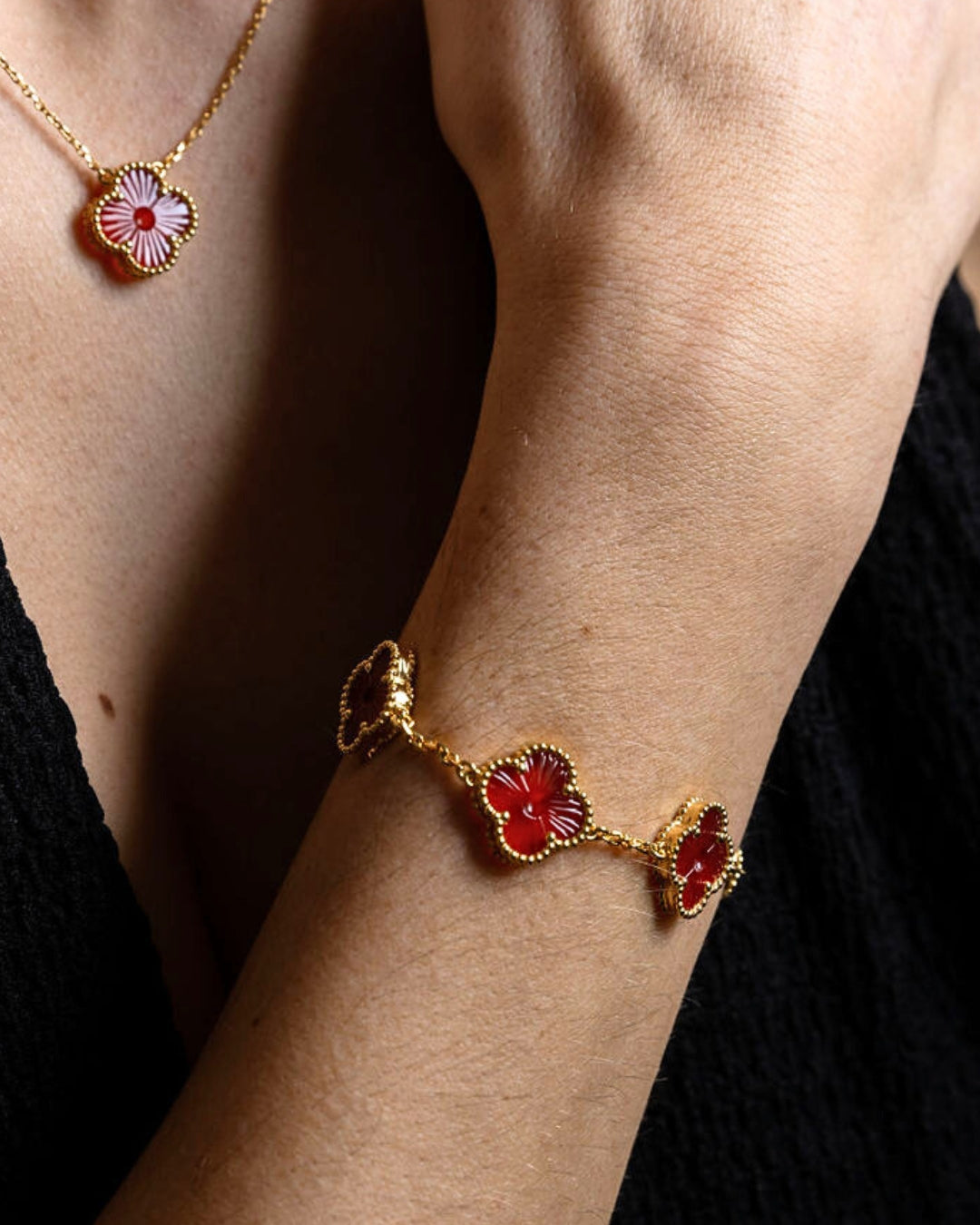 Karma Luxe Bracelet Gold Red Onyx